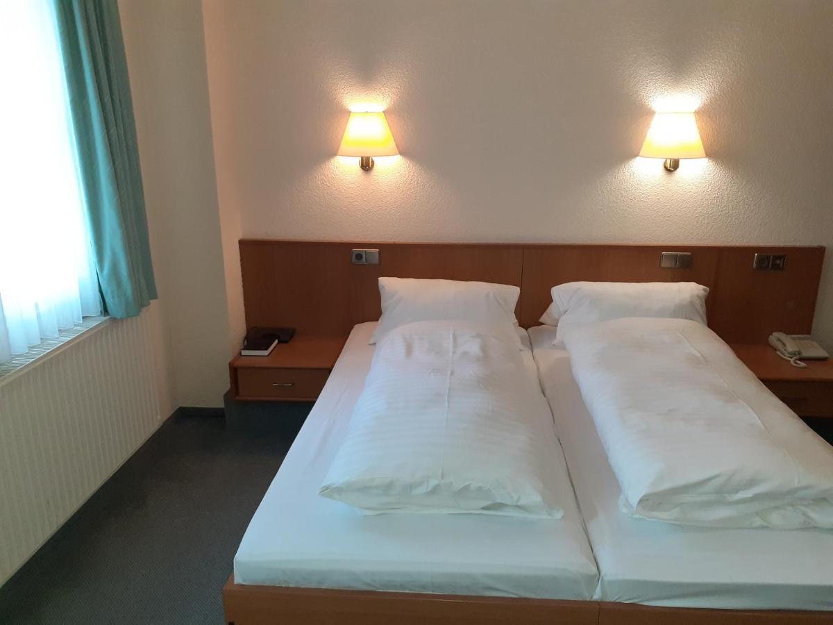 Edit Pension Rossau Esterno foto